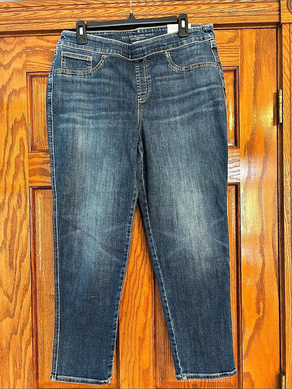 Chico's Ankle Modern Pull On Ankle Jegging Denim Size 2R NWT